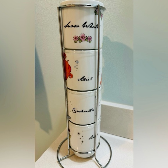 RARE Disney Princess Stackable Mug Set- Ariel, Belle, Cinderella, Snow White - Picture 3 of 9